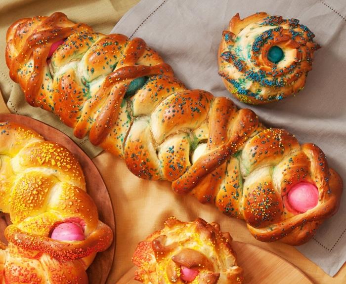 Faire du pain de Pâques avec des œufs colorés