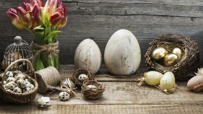 Décorations de Pâques bricoler des idées Oeufs de Pâques faites vous-même des œufs de caille tulipes cage à oiseaux