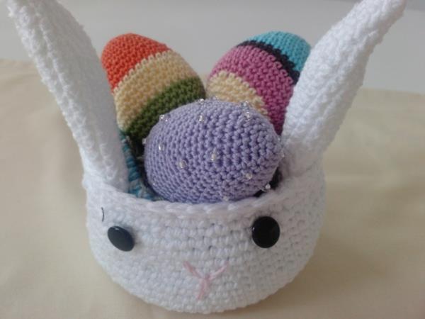 pâques décoration crochet oeufs de pâques lapin blanc