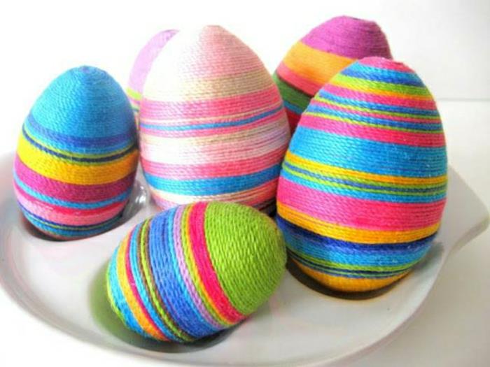 dekorowanie jajek wielkanocnych kolorowa sztywna włóczka rękodzieła z dziećmi