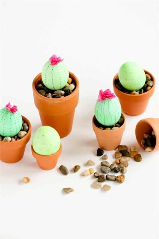 Décoration de table oeuf de Pâques vous-même en forme de cactus