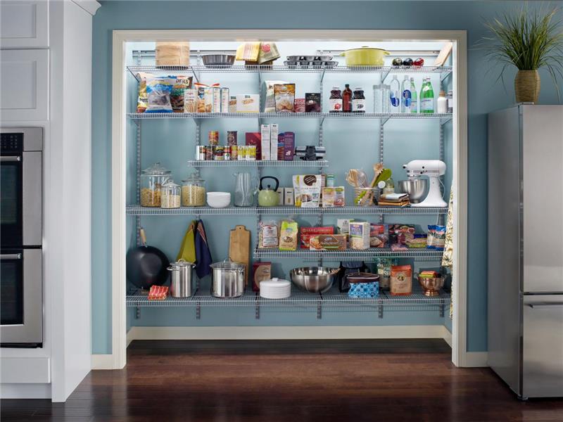 garde-manger cuisine un mur entier