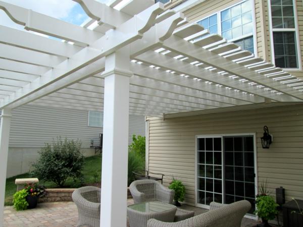 pergola toit terrasse toiture blanc traditionnel