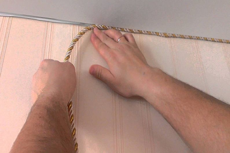 Arten von Sockelleisten für Spanndecken - Zierschnur