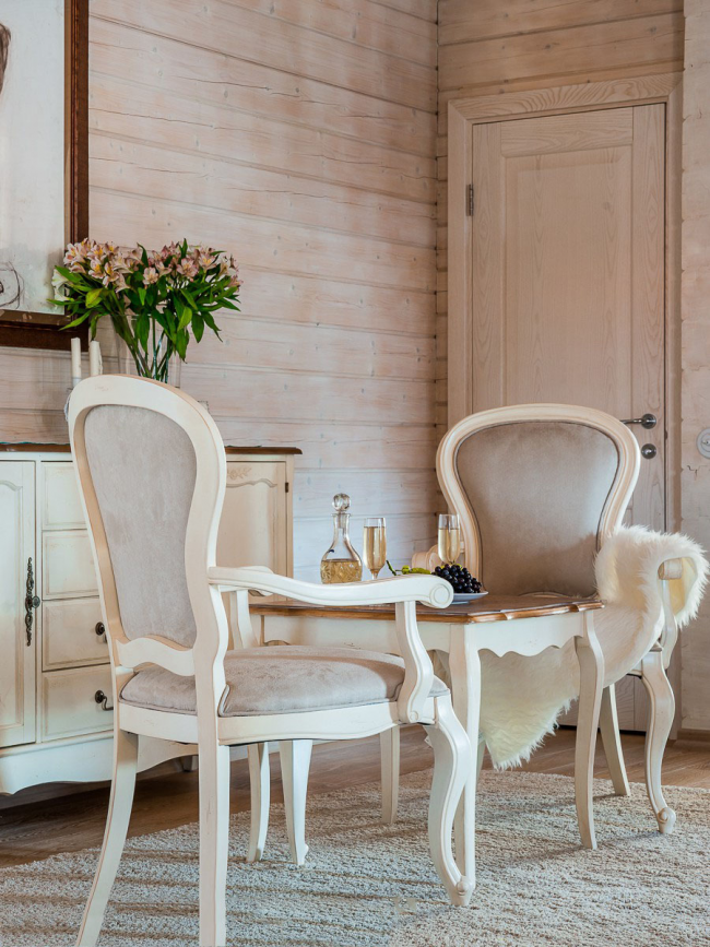 الكراسي المنجدة Rococo
