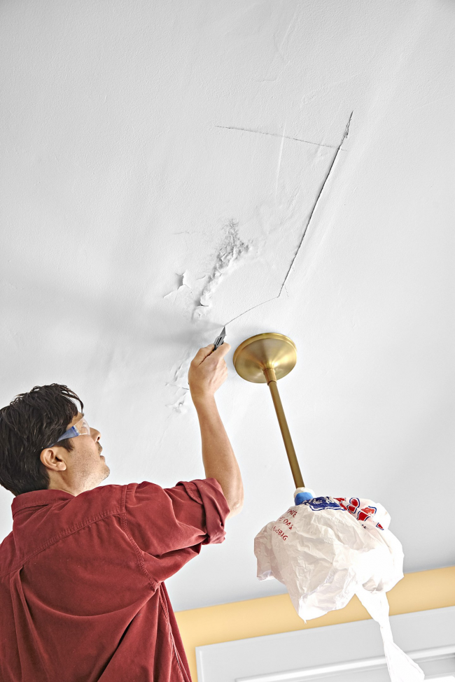 Ако е необходимо, ремонтът на тавана от гипсокартон може да се извърши на ръка