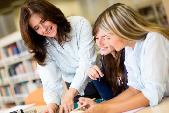 examen anxiété prendre conseil filles bibliothèque apprentissage