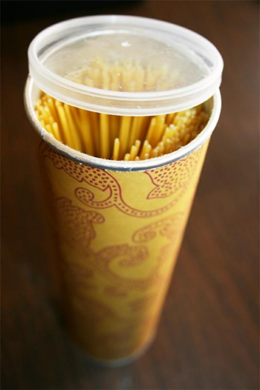 Pringles canettes idées de recyclage spaghetti