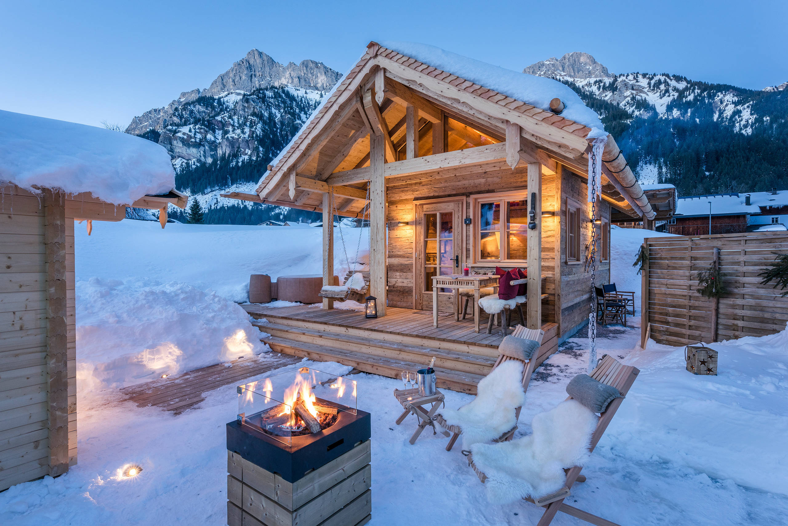 Gemütliches kleines Ferienhaus aus Holz