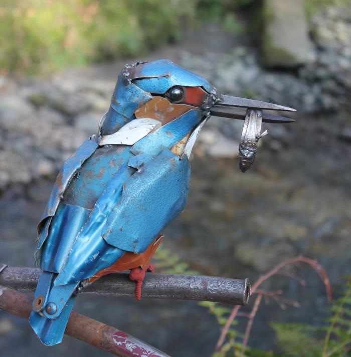 Recykling druciarz metalowa rzeźba ptak niebieska sztuka figurki zwierząt