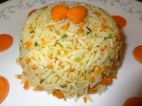 dania ryżowe z warzywami marchew pietruszką