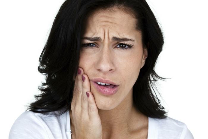 Soins dentaires appropriés symptômes carieux traitement médical