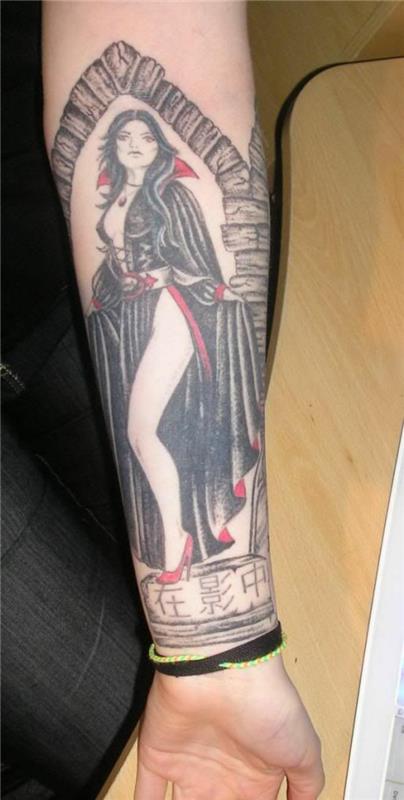 tatouage avant bras photos pour hommes vampire