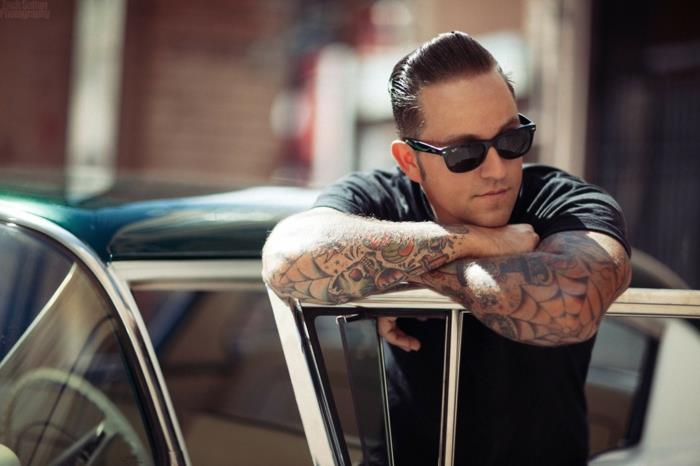 coiffures rockabilly hommes look cool moderne