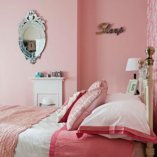różowa poduszka na kołdrę do sypialni