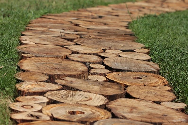 Градински пътеки „Направи си сам“ - Дървени чокове