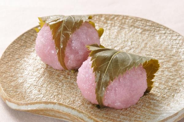 sakura mochi bonbons traditionnels japonais