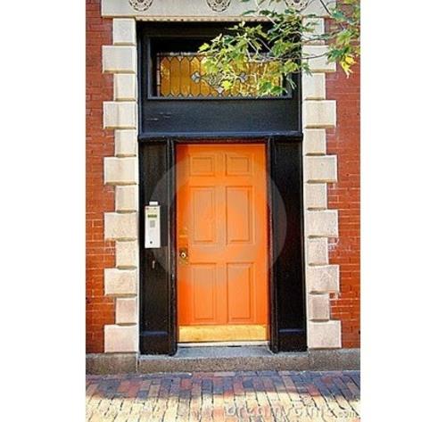 Peinture citrouille chic décoration halloween sur la porte