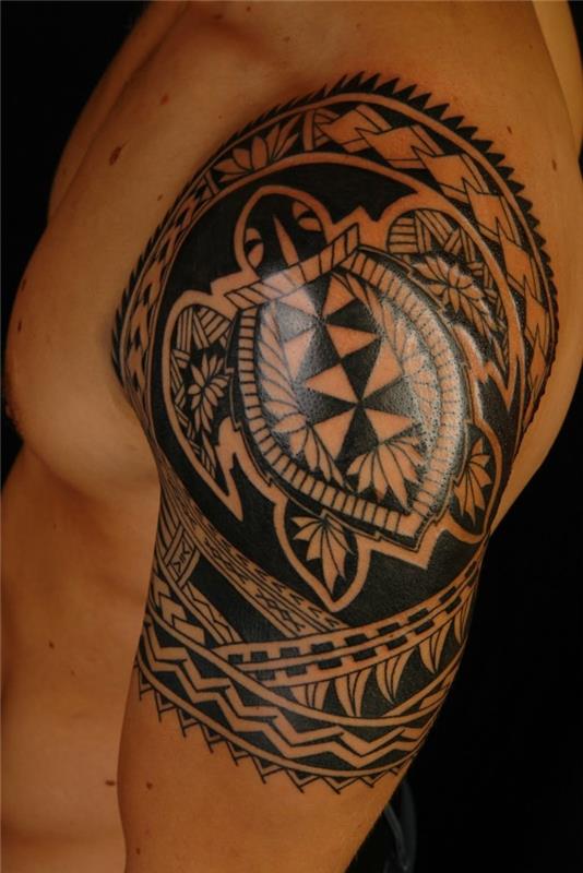 tatouage tortue motif bras homme