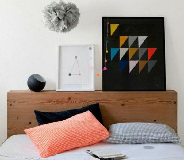 tête de lit de chambre à coucher colorée urbaine géométrique