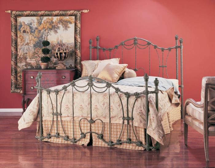 łóżko z kutego żelaza srebrne w stylu barokowym eleganckie