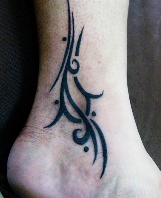 beaux tatouages ​​​​pour les femmes tatouage à la cheville