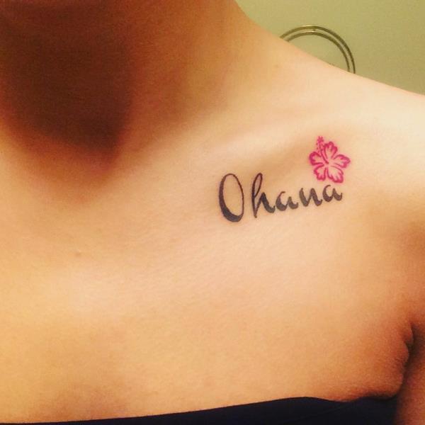 belle épaule de tatouage ohana