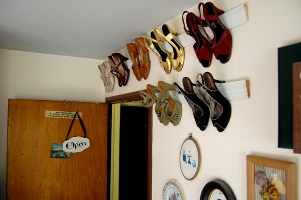 zbuduj własny stojak na buty diy pomysł na buty damskie listwy sufitowe do przechowywania