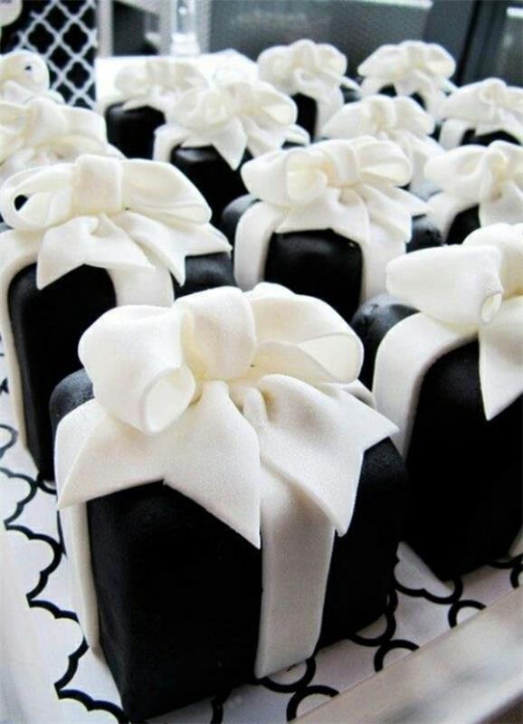 czarno-białe ciastka mini ciastka