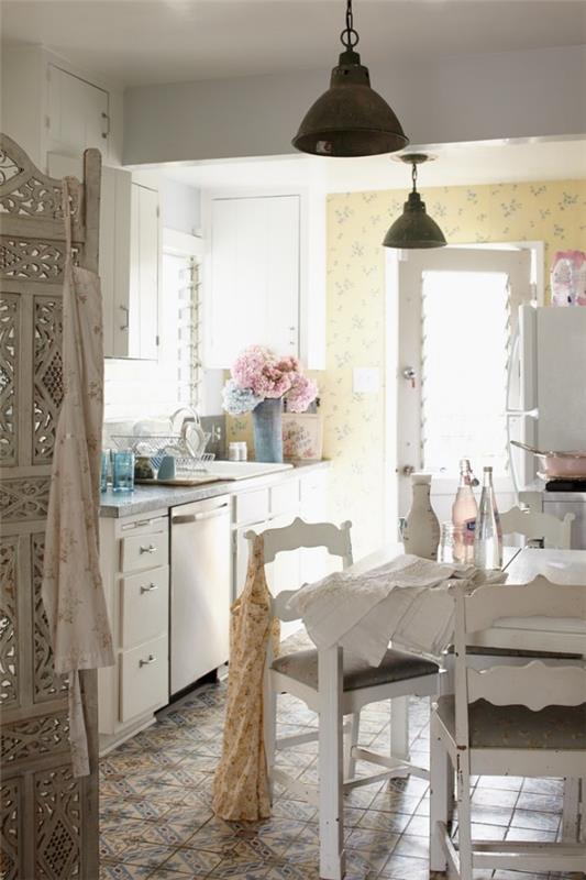 kuchnia shabby chic jasne meble romantyczna charyzma