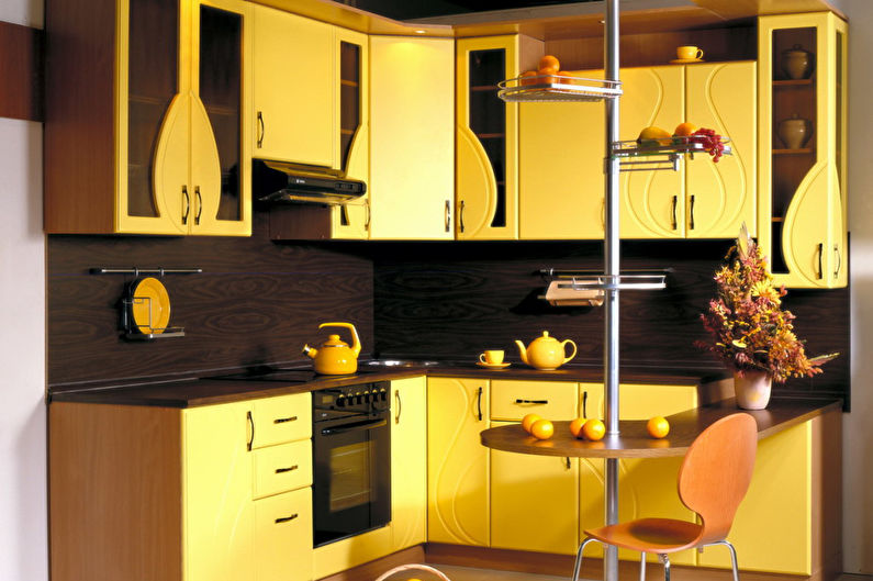 Комбинацията от цветове в интериора на кухнята - снимка