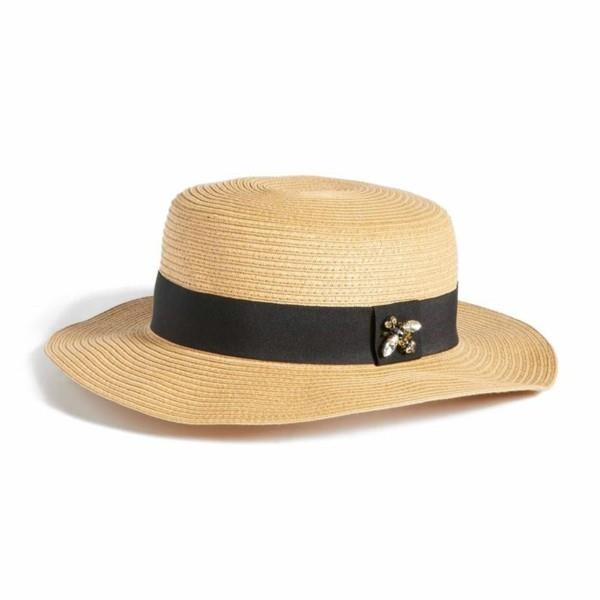 chapeau d'été classique avec une déco élégante redimensionnée