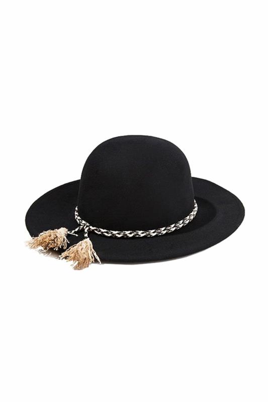 chapeau d'été classique noir redimensionné