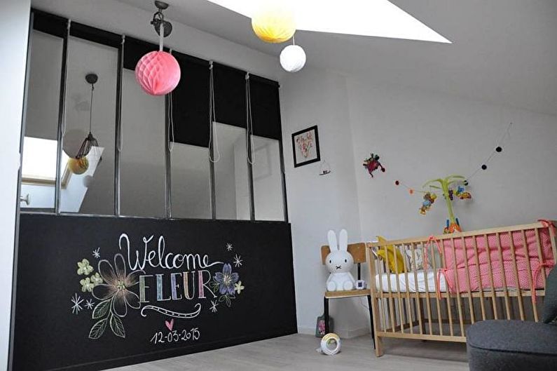 Интериорен дизайн на детска стая в стил таванско помещение - снимка