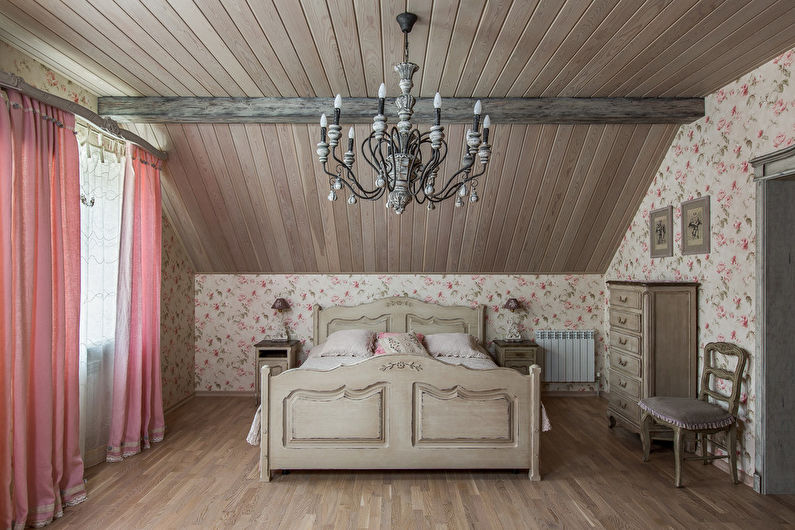 Интериорен дизайн на спалня с изтъркан шик - снимка