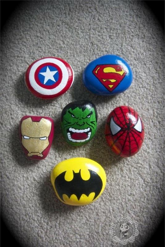 superbohaterowie malujący kamienie motywy batman spiderman hulk