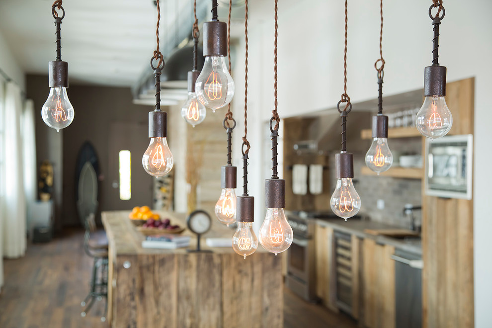 Лампите Edison ще служат не само като източник на светлина, но и като отличен декор.