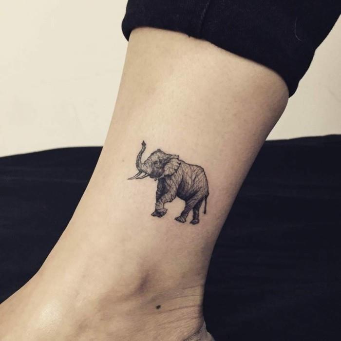 tatouage jointure obtenir une piqûre d'éléphant