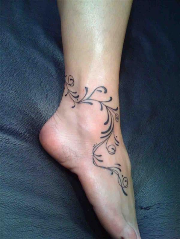 tatouage cheville femme tatouages ​​avec motifs floraux