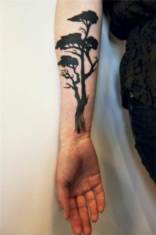 arbre de motifs d'avant-bras de tatouage