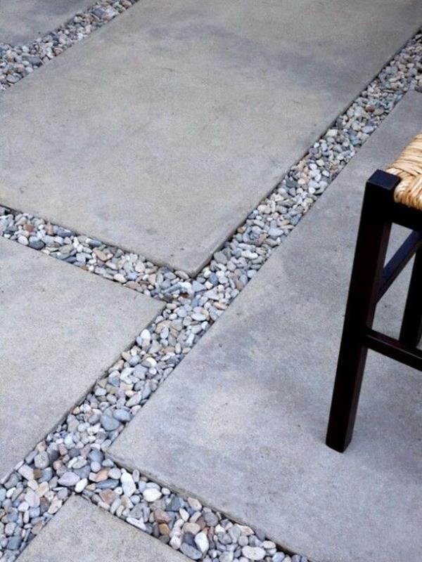 terrasse revêtement galets béton mobilier d'extérieur chaise