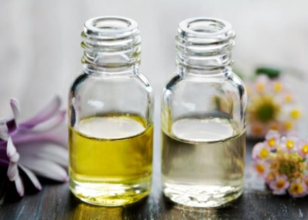 olejki zapachowe olejki eteryczne efekt kolorowe olejki eteryczne
