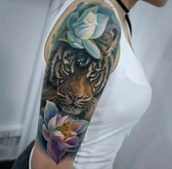 idées de tatouage de manche de lotus de tigre