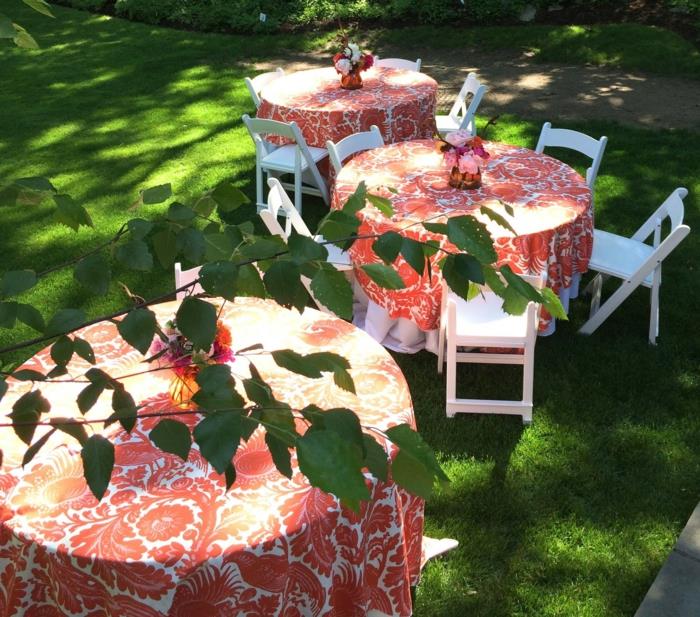 dekoracja stołu garden party kolorowe obrusy pomysły na ogród