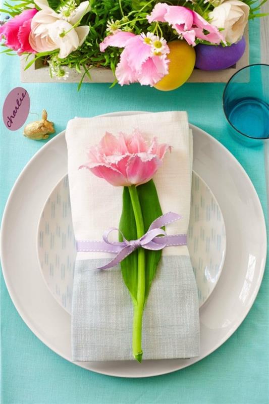 Dekoracja stołu serwetki wielkanocne tulipanowe