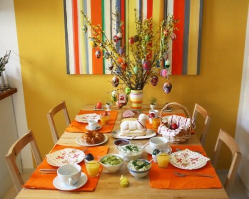 décorations de table pour tapis de table de pâques oeufs de couleur orange