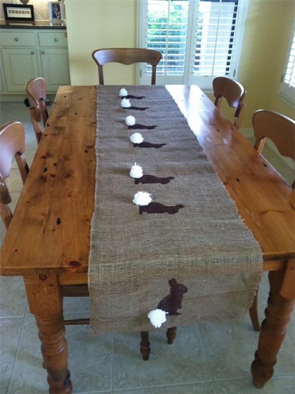bieżnik na stół wielkanoc świąteczne dekoracje stołu zając wielkanocny tkanina konopna bobble bunny tail