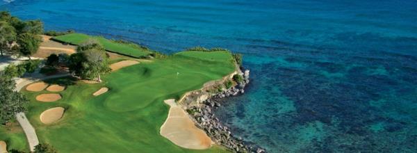 vacances de rêve caraïbes golf jouer vue sur l'océan