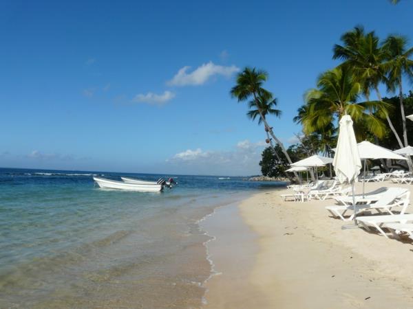 vacances de rêve plage des caraïbes las minitas bateaux