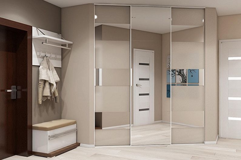 Ъглов гардероб в коридора в стила на минимализма